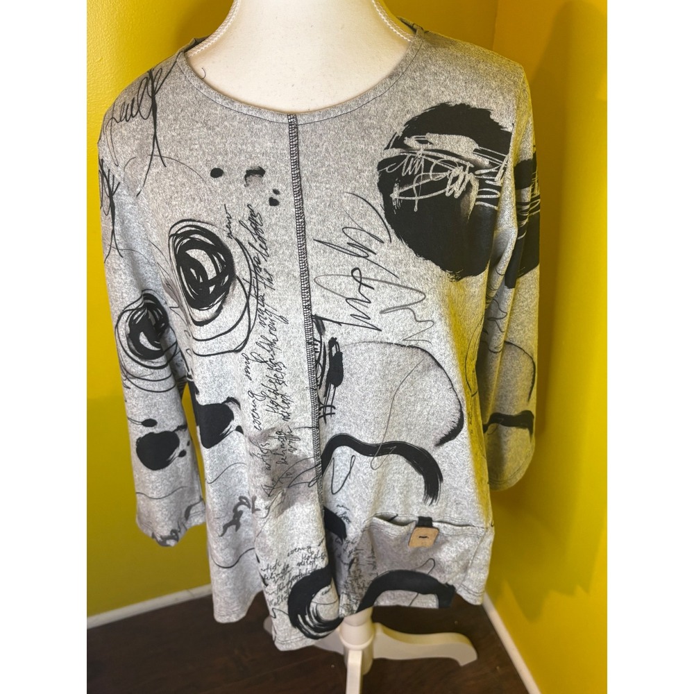 Jess & Jane "Tempo" Tunic Top Size S Small Gray Black Artsy Asymmetric Pocket